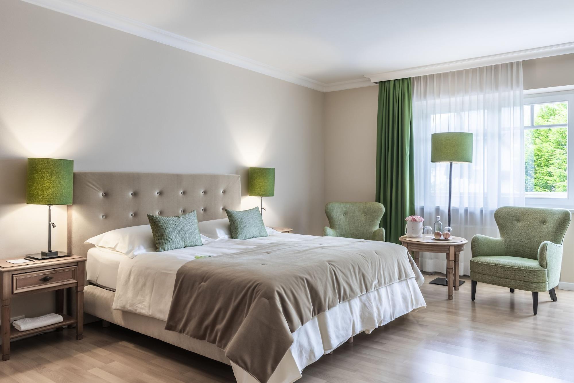 Hotel Pienzenau Am Schlosspark Merano Kültér fotó