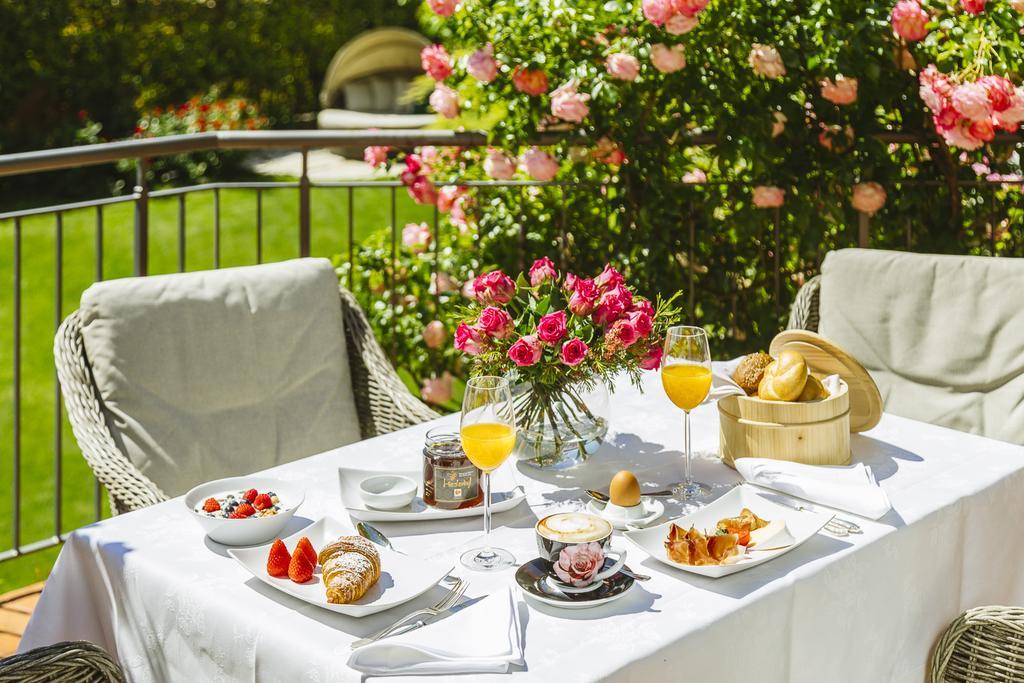 Hotel Pienzenau Am Schlosspark Merano Kültér fotó
