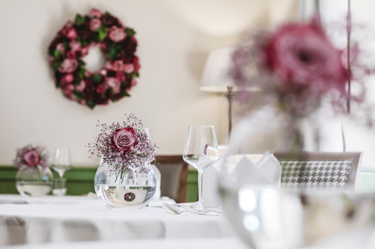 Hotel Pienzenau Am Schlosspark Merano Kültér fotó