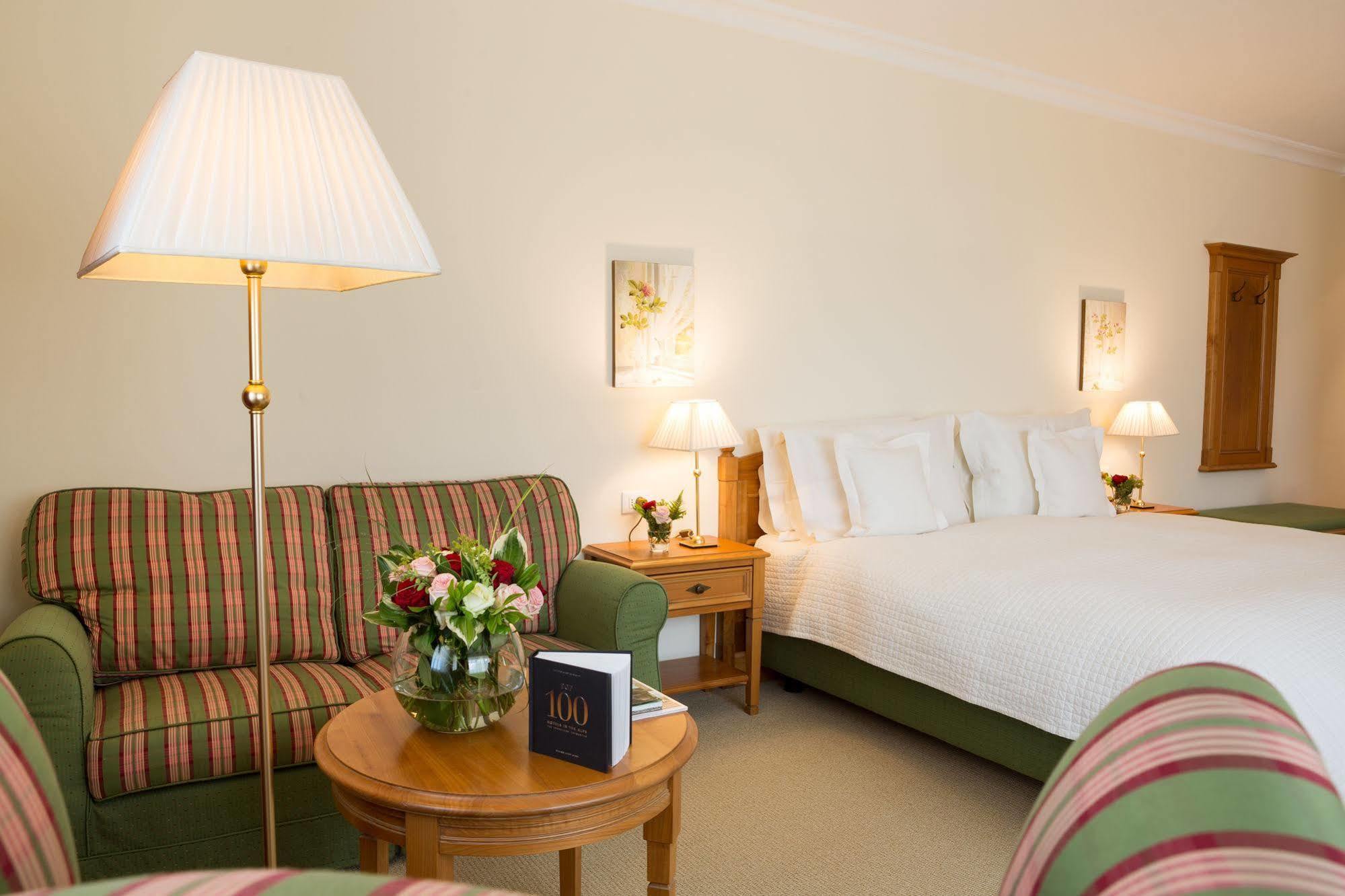 Hotel Pienzenau Am Schlosspark Merano Kültér fotó